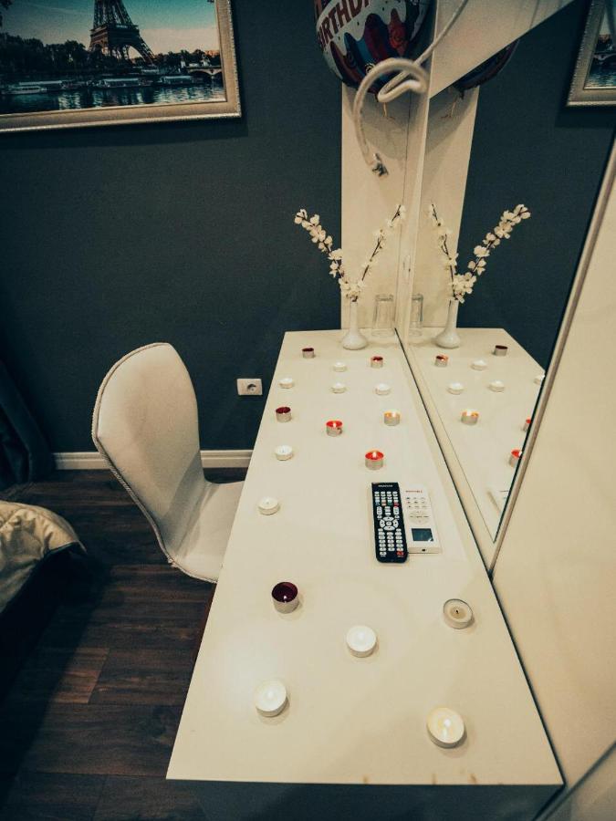 Hotel Romeo Korce Bagian luar foto